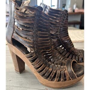 Sbicca Vintage Collection Brown Yani Huarache Leather Wood Platform Shoe Sz 8
